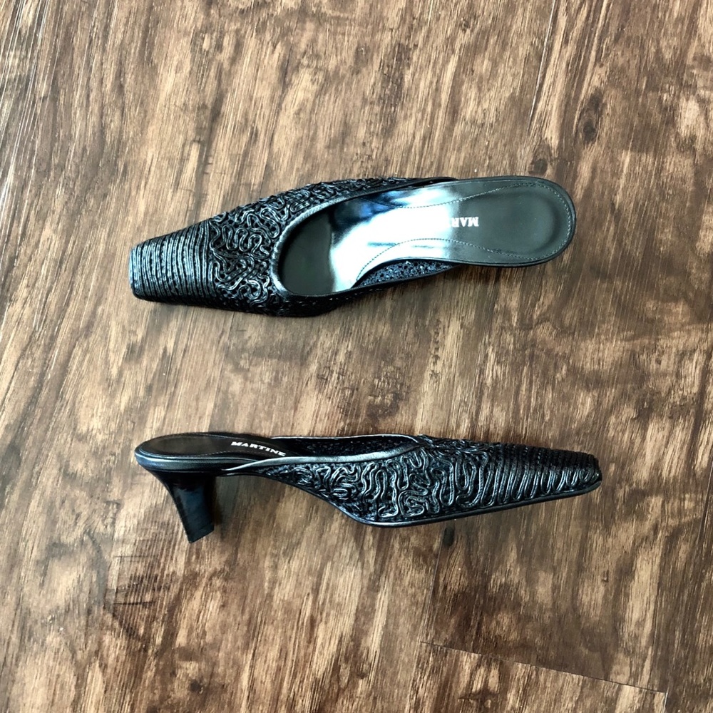 Martine Clay: Slip on
